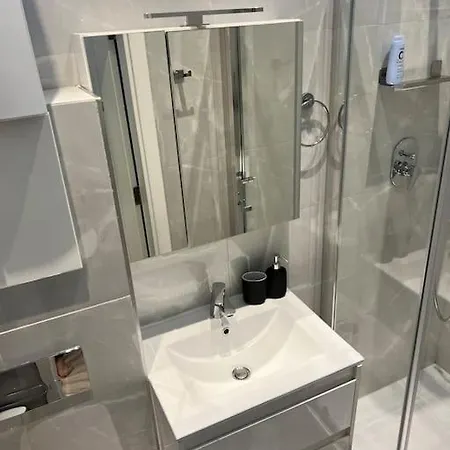 Διαμέρισμα V&o In The Centre Of *